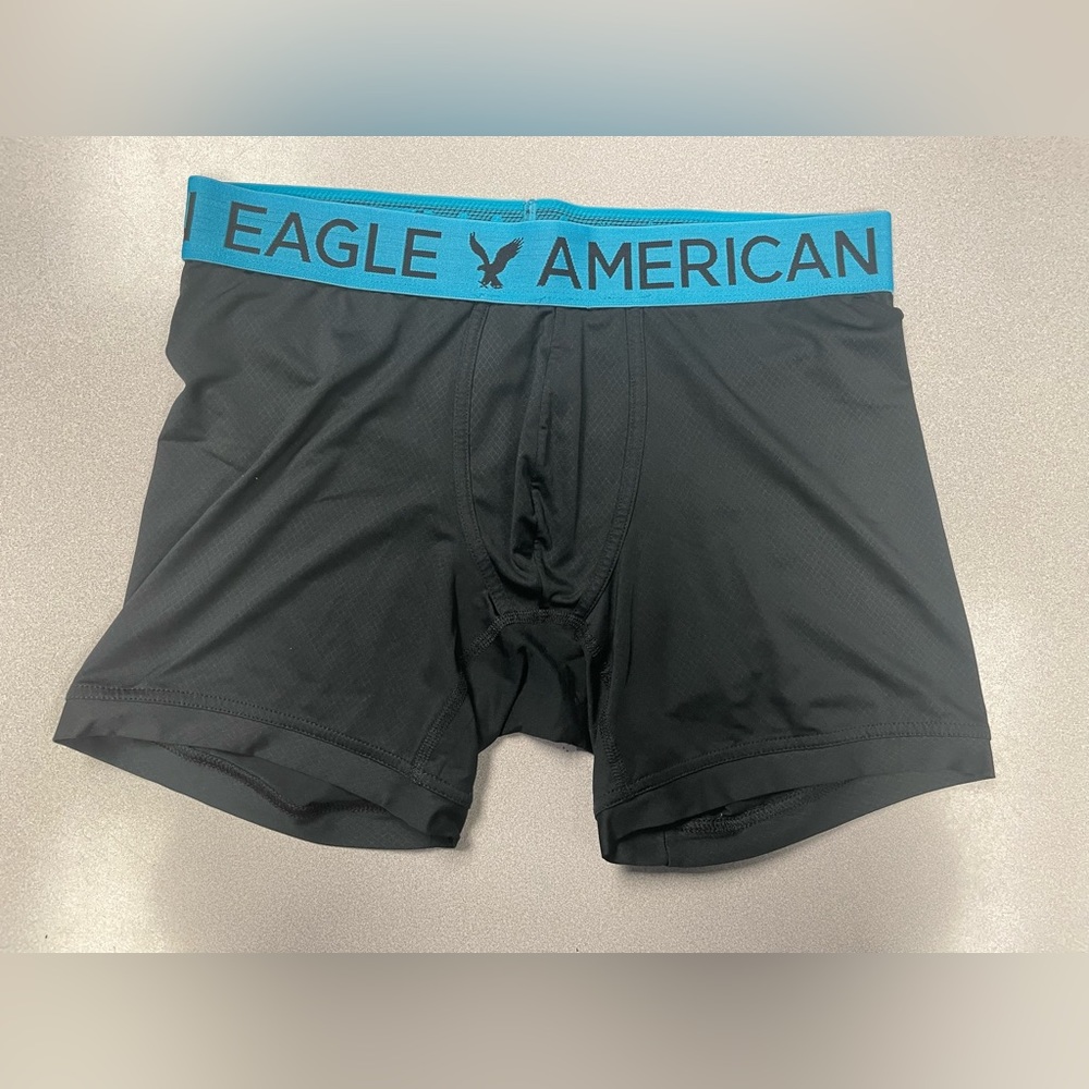 Men's American Eagle Flex underwear, boxer briefs, size medium.